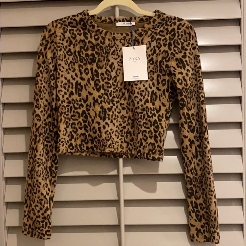 Zara tight crop sweater size small. New with tags.